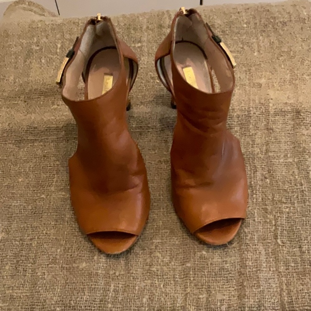 LOUISE ET CIE PEEP TOE HEELS
